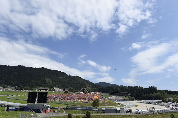 Gänsehautmomente garantiert: Die KTM-Tribüne am Red Bull Ring