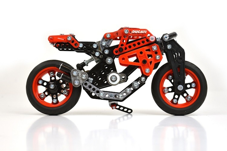 Nur für Bastler geeignet: Bausatz der Ducati Monster 1200 S von Meccano