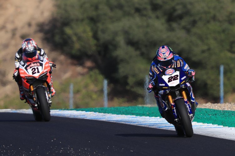 Alex Lowes (Yamaha) vor Ducati-Testpilot Ruben Rinaldi