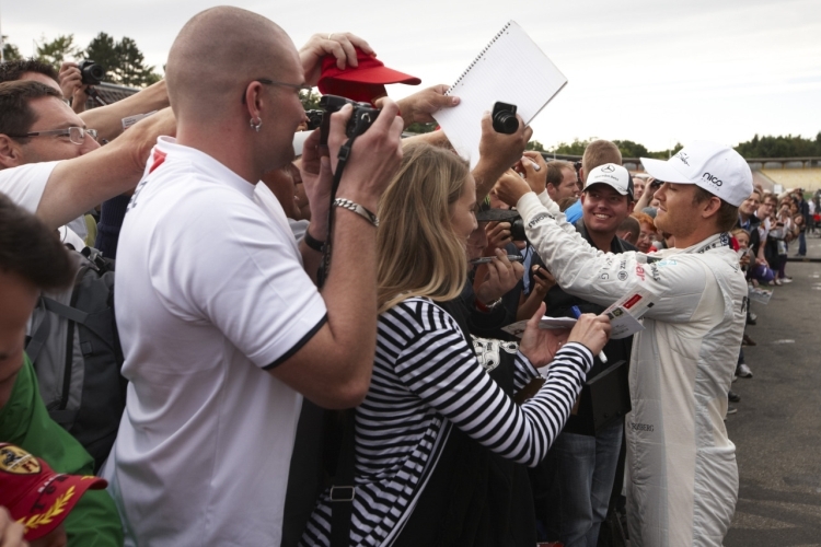 Nico Rosberg bei den Fans
