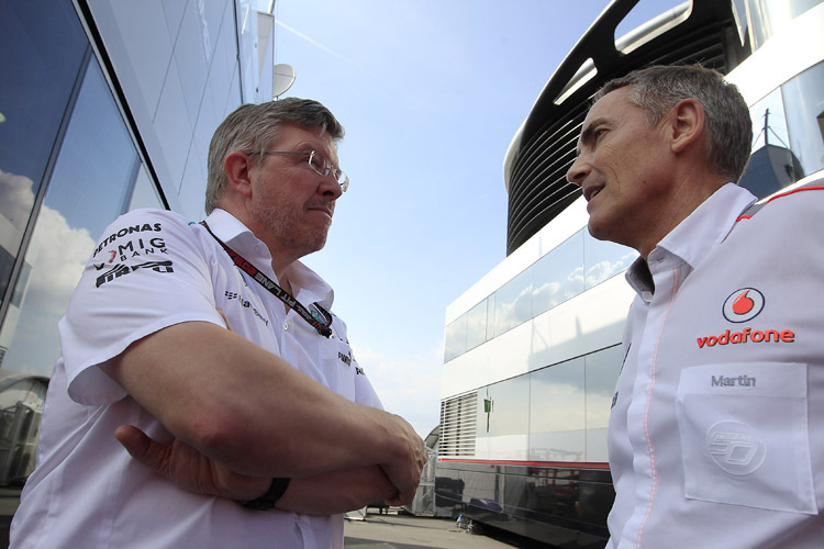 Kein Kommentar aus Woking: Wird Ross Brawn (links) McLaren-Teamchef Martin Whitmarsh (links) ersetzen?