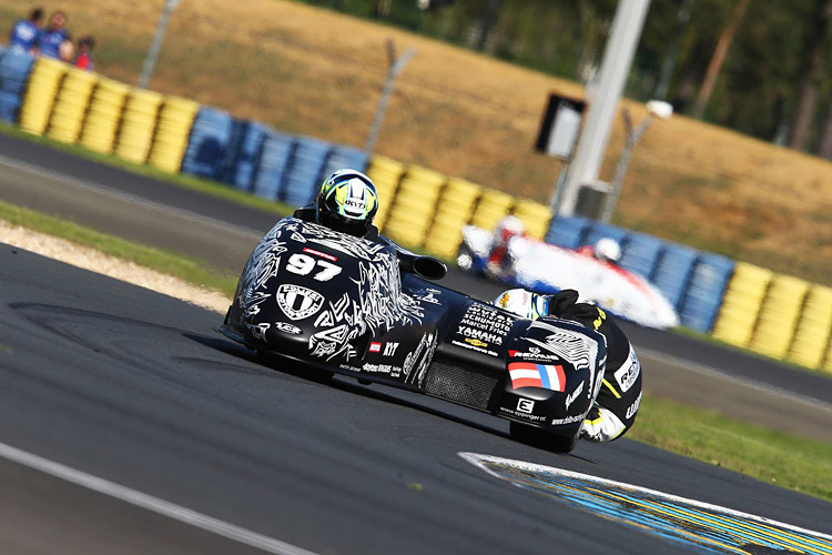 Michael Grabmüller mit Sébastien Lavorel beim Saisonauftakt in Le Mans