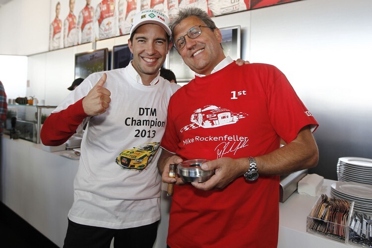 Phoenix-Teamchef Ernst Moser mit Champion Mike Rockenfeller