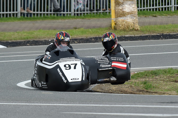 2016 fährt Michael Grabmüller mit Sophia Kirchhofer den F2-Weltcup