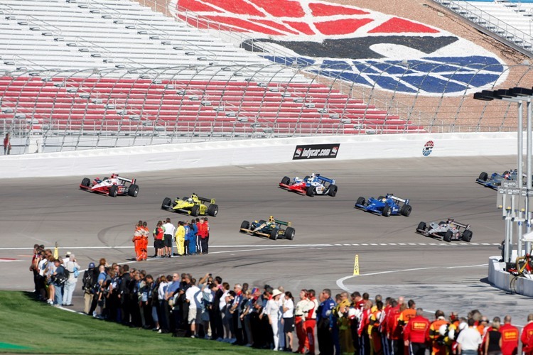 Las Vegas 2011: Ehrenrunden für Dan Wheldon