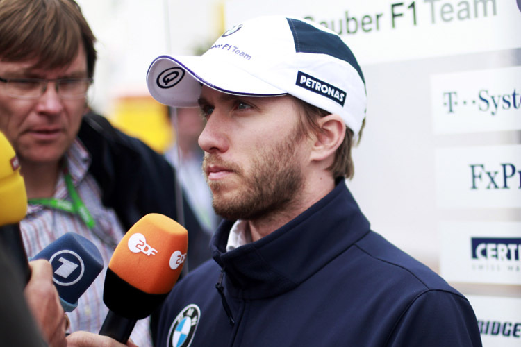 Heidfeld vor Farbenwechsel von Blau auf Silber