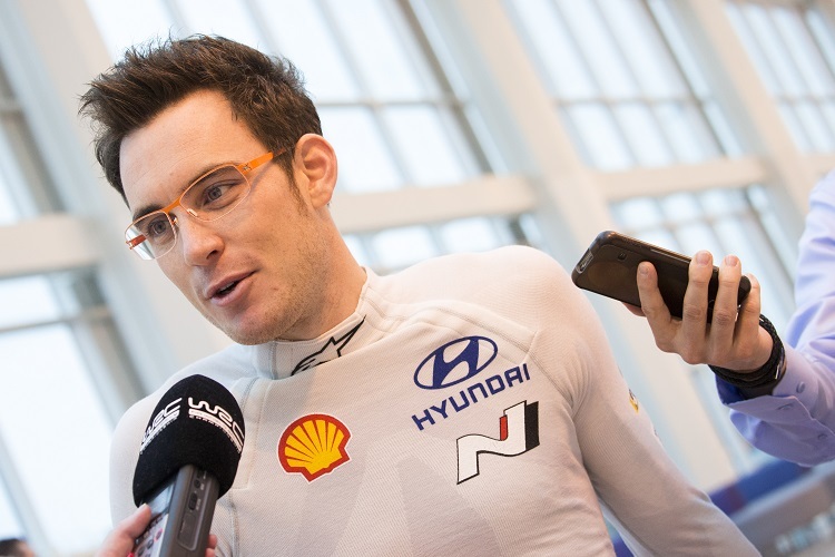 Thierry Neuville mit Bestzeit im Shakedown