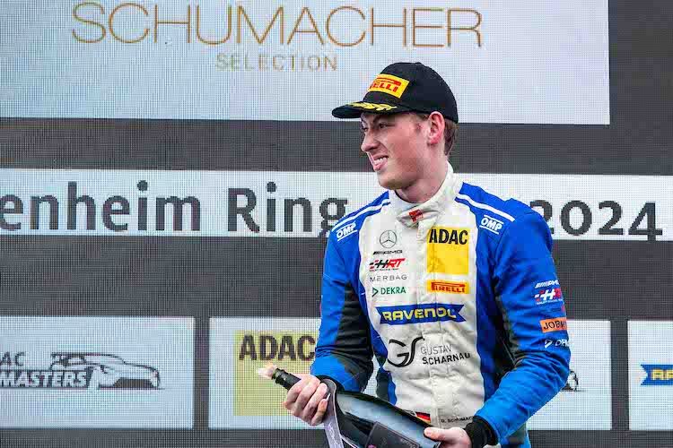 David Schumacher feiert einen ADAC GT Masters-Sieg