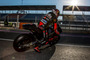 Stefan Bradl mit der 2016-Aprilia beim ersten Katar-Test vor zwei Wochen