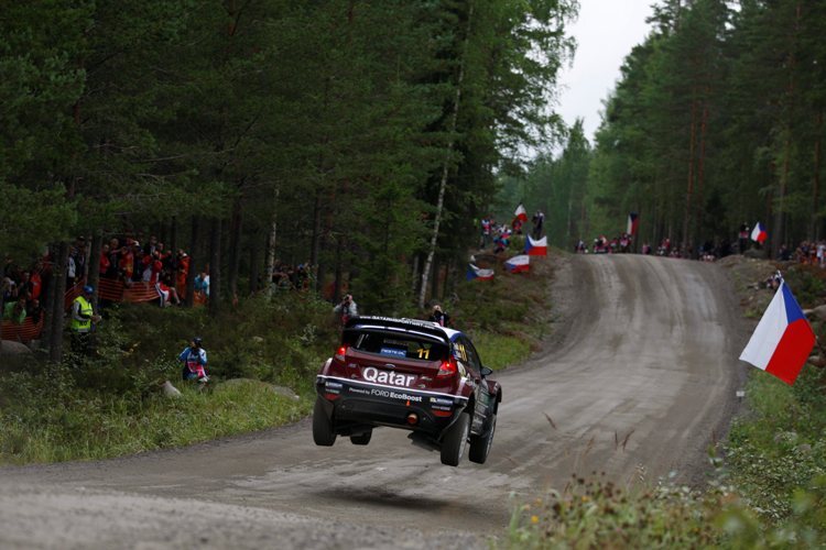 Thierry Neuville zeigt der Konkurrenz die Rücklichter