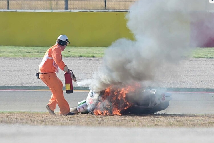 Die Ducati von Barbera ging im FP1 in Flammen auf