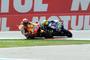 Dutch-TT in Assen, letzte Runde, letzte Schikane: Marc Márquez attackiert Rossi – und wird Zweiter
