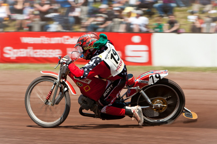 Martin Theobald auf der Sandbahn in Herxheim