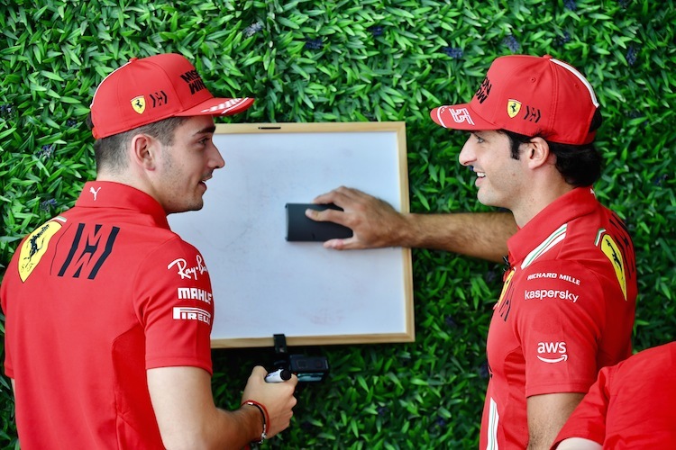 Carlos Sainz und Charles Leclerc