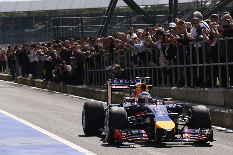 Sebastian Vettel beim Silverstone-Test