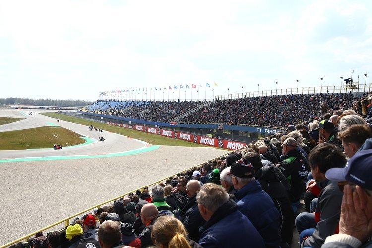 Die Superbike-WM in Assen ist ein Spektakel