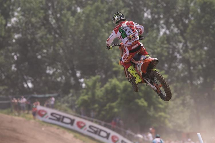 Tony Cairoli führte das zweite Rennen in Mantova die ersten 25 Minuten lang an