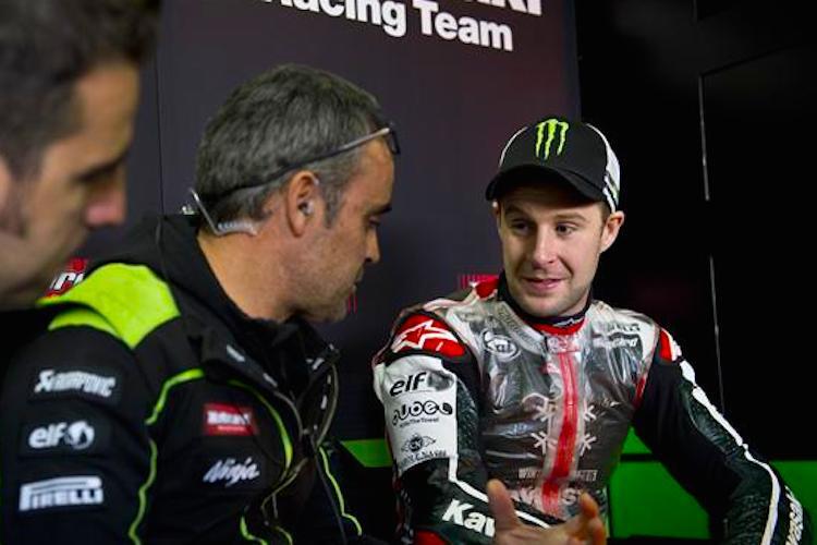 Jonathan Rea (re) im Gespräch mit seinem Cheftechniker Pere Riba