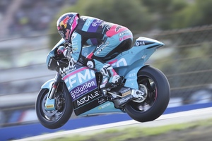 Moto2-Rookie David Alonso hat in Portimao gelernt, das Vorderrad auf dem Boden zu behalten)