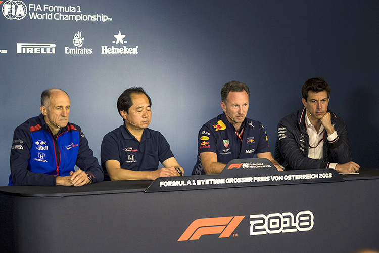 Von links: Franz Tost, Toyoharu Tanabe, Christian Horner und Toto Wolff