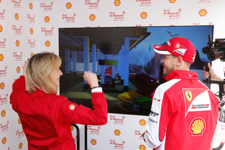 Sebastian Vettel hatte sichtlich Freude am virtuellen Rennen