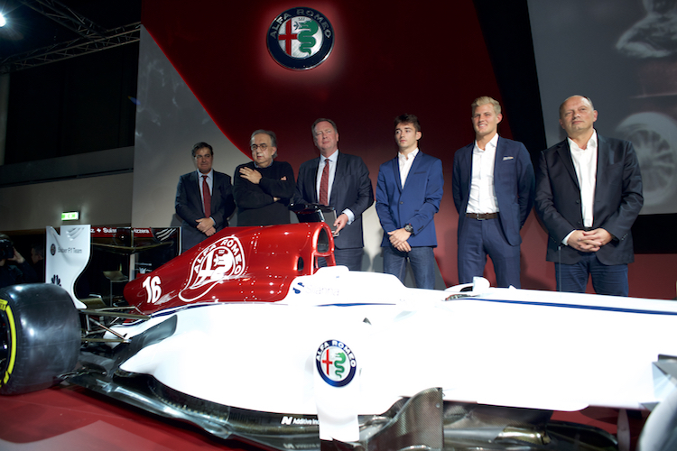 Bei der Präsentation von Alfa Romeo und Sauber