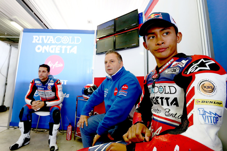 Zulfahmi Khairuddin in der Ongetta-Box, hinten Masbou