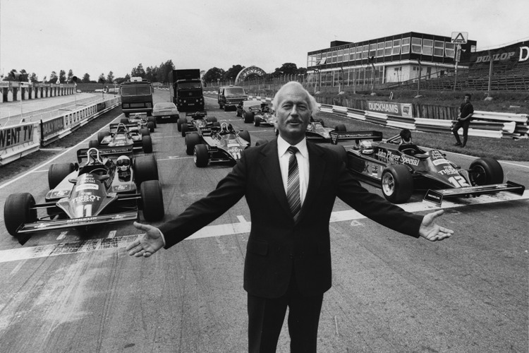 Gründer und Herrscher von Lotus: Colin Chapman (Bild von 1981)