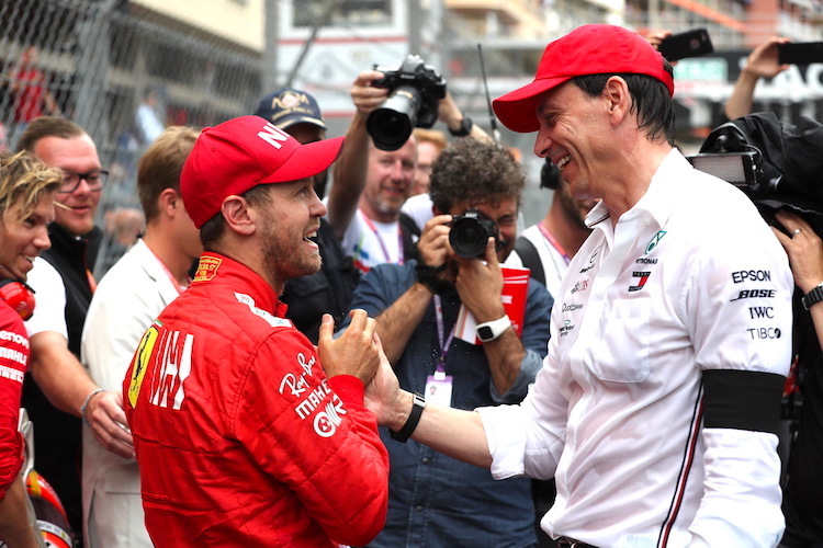 Sebastian Vettel und Toto Wolff nach dem Monaco-GP 2019