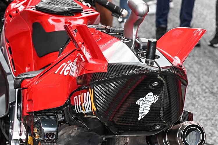 Diese Dinosaurier-Flügel von Ducati wurden von Suzuki udn Honda bald nachgeahmt