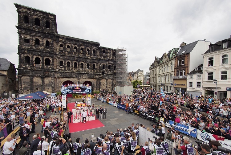 Die Siegerehrung 2013 vor der Porta Nigra