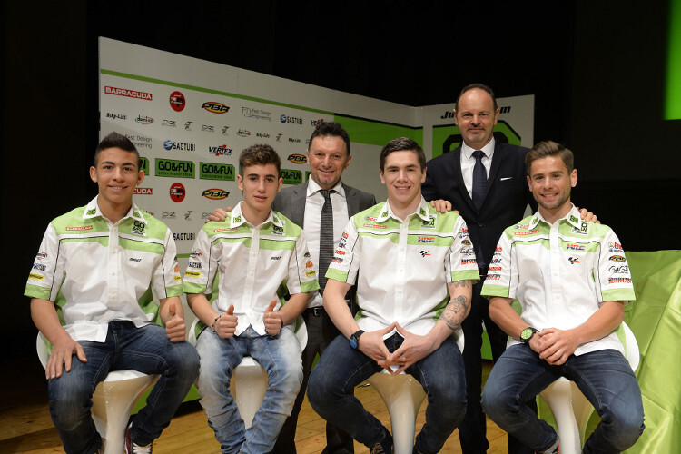 Das Gresini-Team für die Saison 2014: Teamchef Fausto Gresini (hinten mittig)