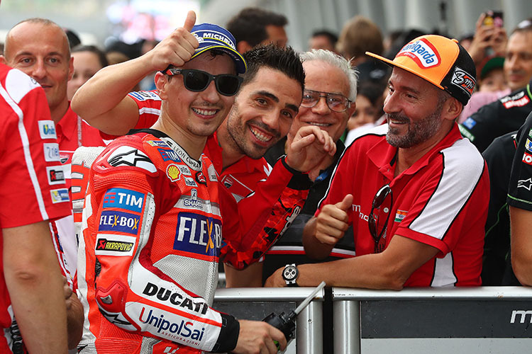 Jorge Lorenzo mit Michele Pirro und Max Biaggi