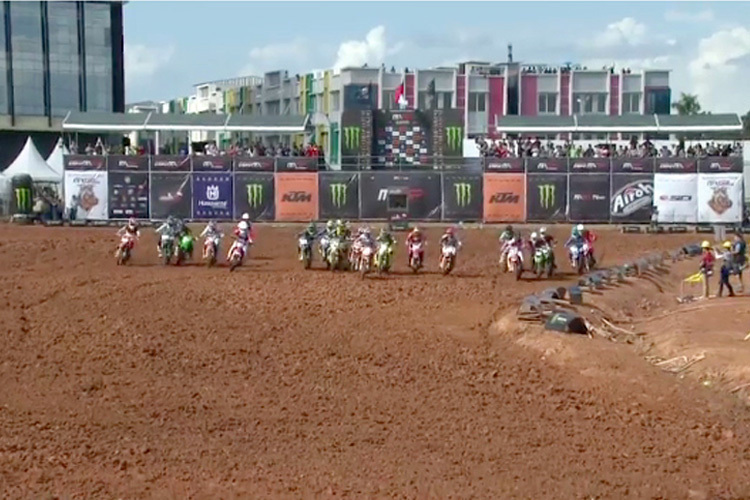 Start zum MX2-Qualifikationsrennen in Palembang