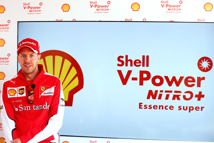 Beim Shell-Event rührte der vierfache Weltmeister und Ferrari-Star Sebastian Vettel die Werbetrommel für das neueste Produkt von Shell
