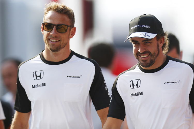 Jenson Button und Fernando Alonso haben Grund zur Freude