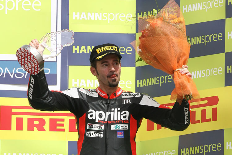 Max Biaggi konnte sich aber auch über Platz 3 freuen