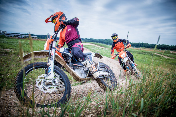 Im KTM E-Cross Center gibt es jede Menge Action