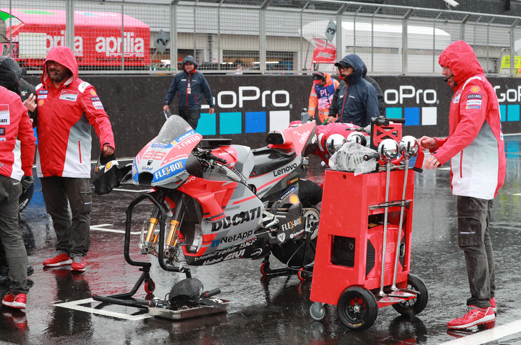 Das Bike von Lorenzo auf dem Grid