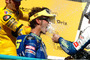 2004 Welkom/Südafrika: Rossi gewann sein erstes Rennen auf Yamaha vor den Honda-Stars Biaggi und Gibernau und zwei weiteren Honda-Piloten (Barros und Hayden)