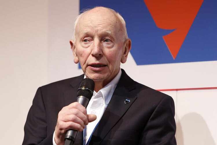 John Surtees findet doppelte Punkte beim letzten Rennen total falsch