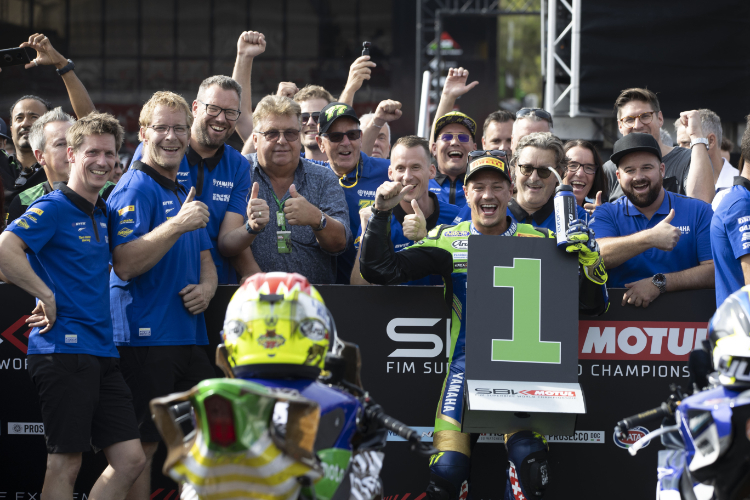 Domi Aegerter und das Team Ten Kate Yamaha waren unbesiegbar