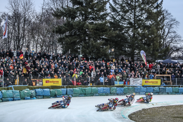 Der Eisspeedway-Sport gehört zu Berlin