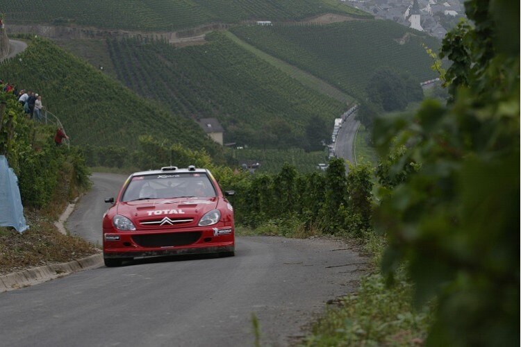 Sébastien Loeb 2002 in den Mosel-Weinbergen