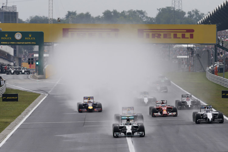 Beim Start zum Ungarn-GP konnte Mercedes-Pilot Nico Rosberg die Spitzenposition noch verteidigen