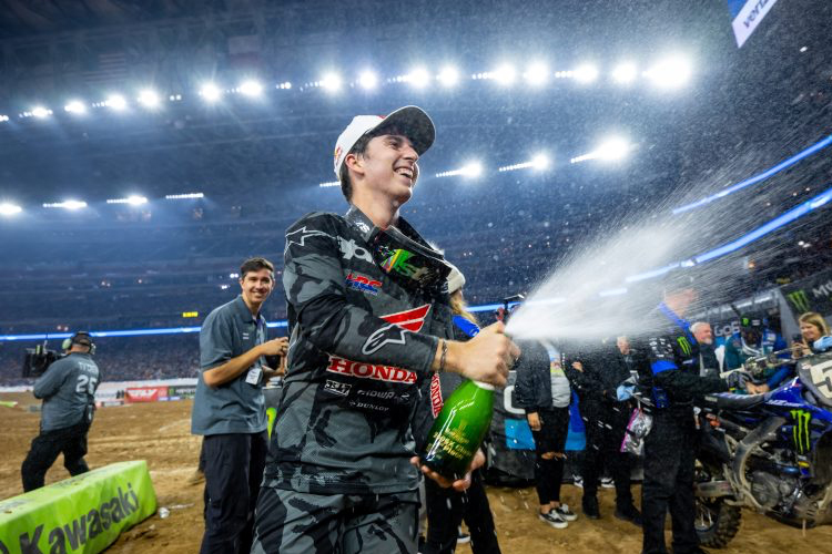 Hunter Lawrence gewann in Houston den Saisonauftakt der Supercross-Ostküstenmeisterschaften