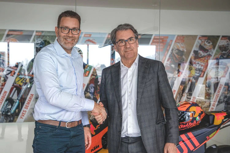 Der KTM-Vorstandsvorsitzende Stefan Pierer (re.) mit Biense Bierma, Generalsekretär der MSMA