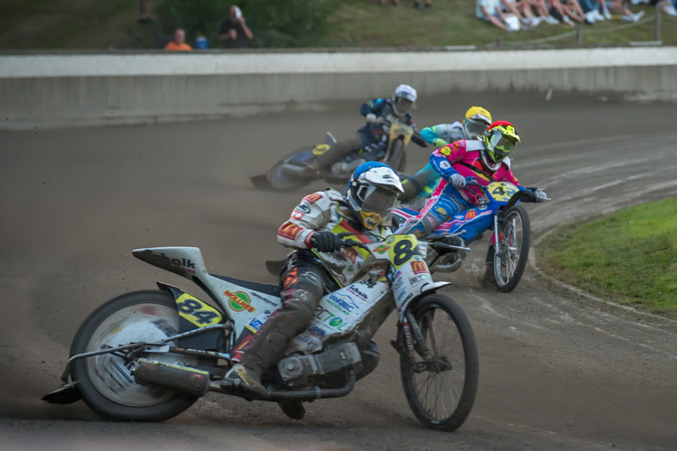 Martin Smolinski (84) gewann das Sandbahnrennen in Vechta