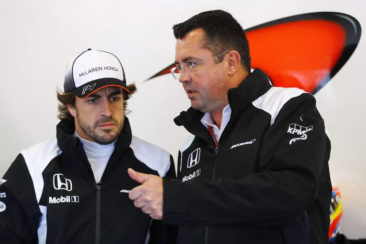 Fernando Alonso und Eric Boullier