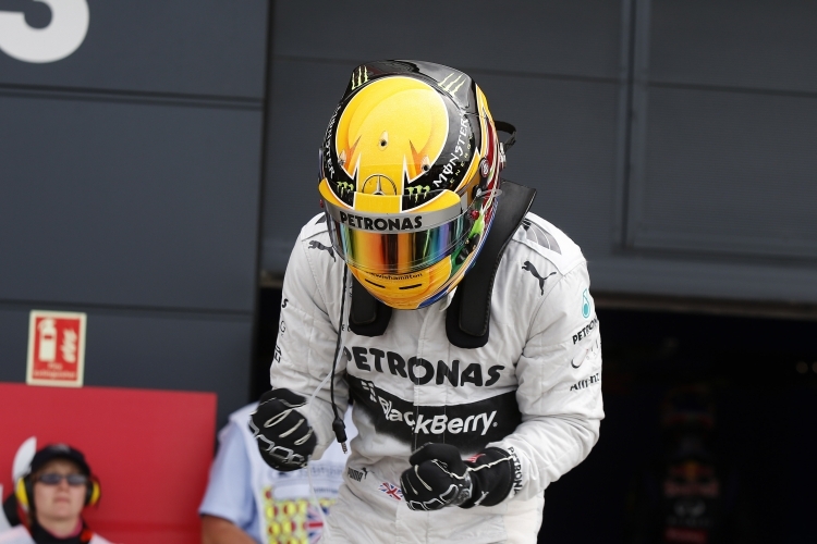 Lewis Hamilton jubelt